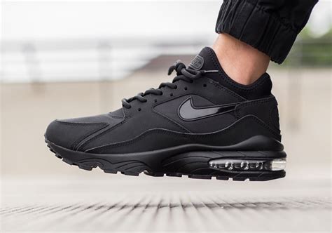 all black nikes